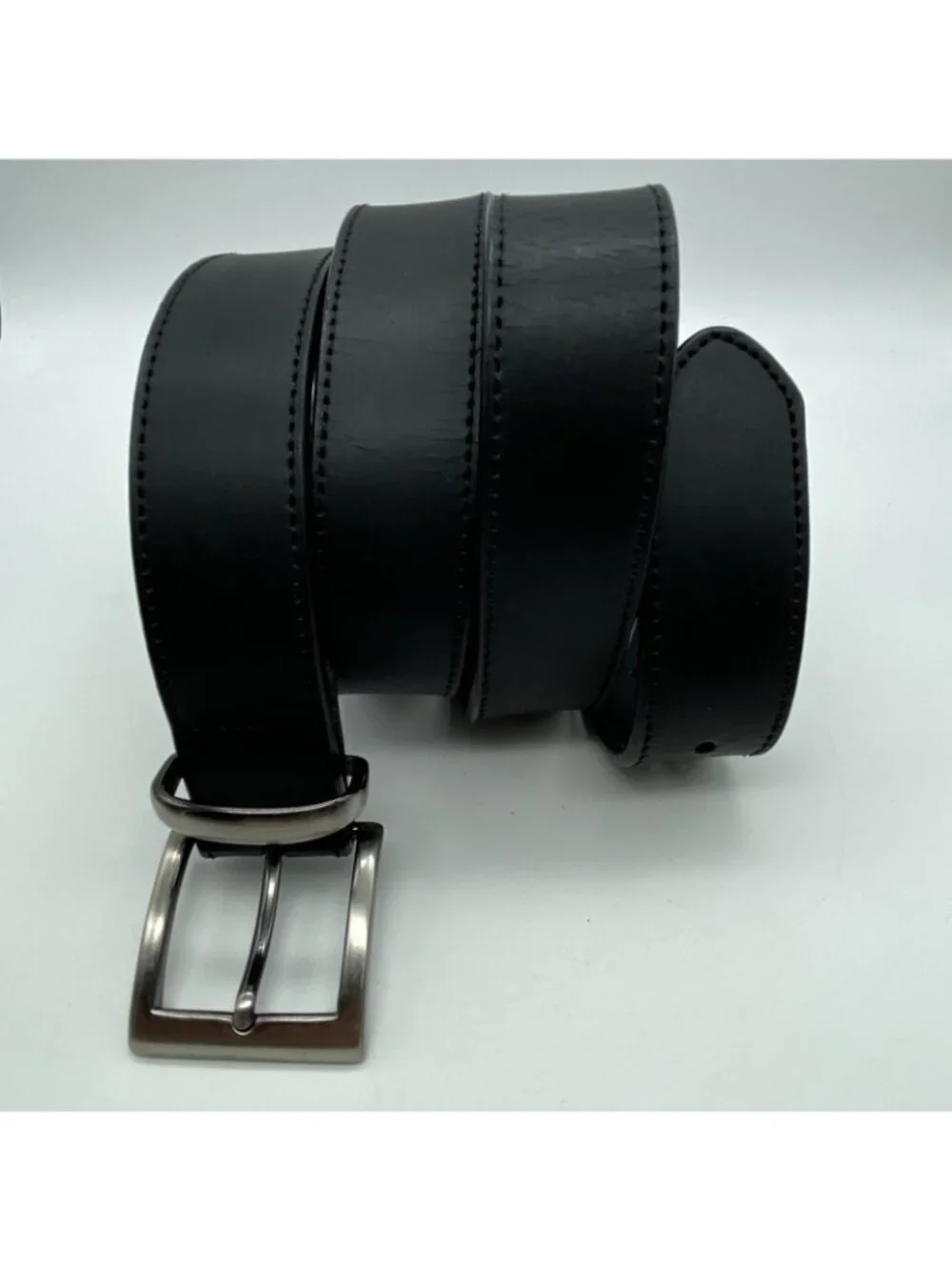 Unbranded Black Genuine Leather Belt Size 42 Casual Dress 1.25